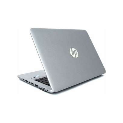 HP EliteBook 820 G4 image 3