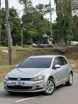 Volkswagen golf image 2