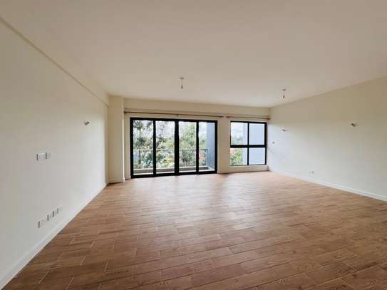 2 Bed Apartment with En Suite at Lavington image 12