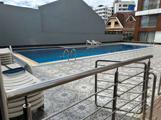 Serviced 3 Bed Apartment with En Suite in Kileleshwa image 9