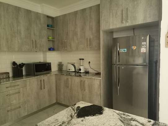 Furnished 2 Bed Apartment with En Suite at Brookside image 8