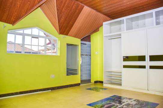 5 Bed Townhouse with En Suite at Off Kiambu Road image 47