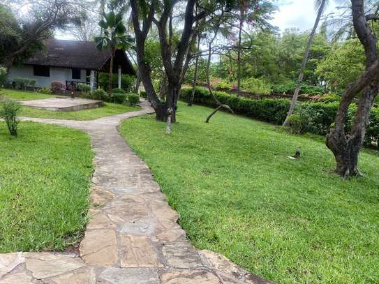 3 Bed House with En Suite in Malindi image 7