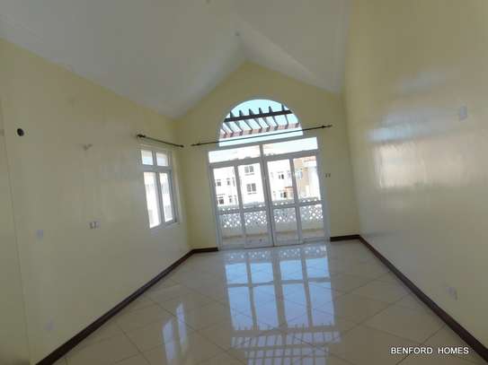 3 Bed Apartment with En Suite in Nyali Area image 9