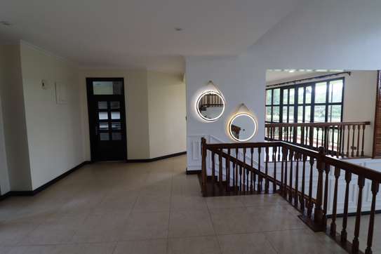 6 Bed Townhouse with En Suite in Karen image 4
