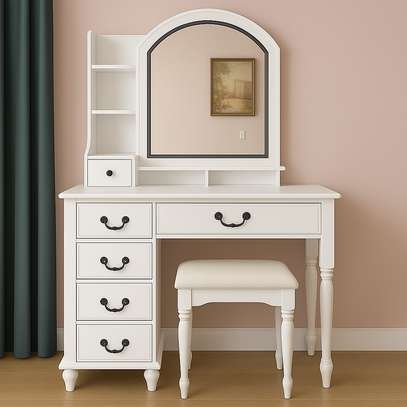 Dressers: White Bedroom Queens Vanity Set image 3
