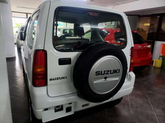 Suzuki jimny new import. image 5