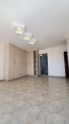 3 bedrooms plus dsq townhouse for sale in kitengela image 9