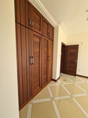 3 Bed Apartment with En Suite in Nyali Area image 11