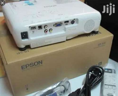 Epson projector  for hire image 1