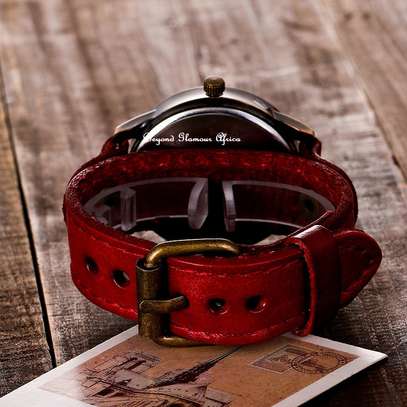 Red Leather classic vintage watch image 2