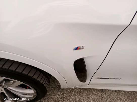 BMW X6 pearl white image 5