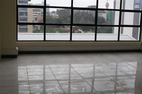 1300 ft² office for rent in Westlands Area image 11
