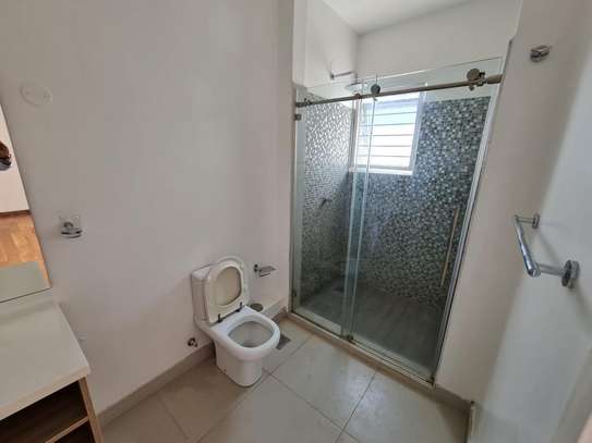 4 Bed Apartment with En Suite in Lavington image 17