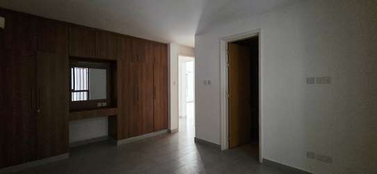 2 Bed Apartment with En Suite in Lavington image 8