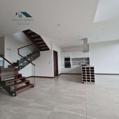 3 Bed Apartment with En Suite at Westlands image 19
