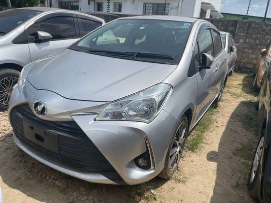 Toyota Vitz 2018 image 2
