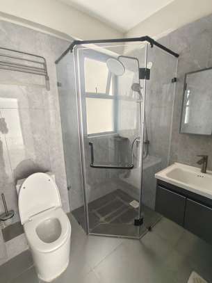 3 Bed Apartment with Gym in Kilimani image 5
