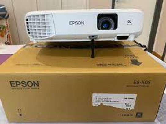 EPSON PROJECTOR EB -COW01 FOR HIRE image 1
