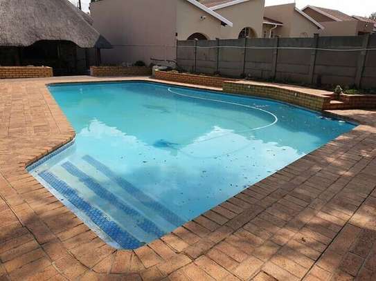 Are You Looking For Gardeners |  Handyman | House Managers | Housekeepers |   Private Chef |  Private PA | Private Tutors | Gardeners | Cleaning & Domestic Services   image 5