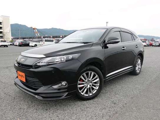 TOYOTA HARRIER WITH SUNROOF image 1