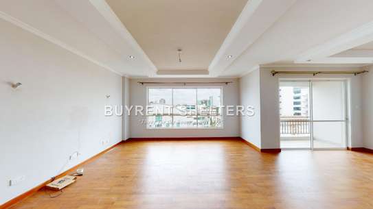3 Bed Apartment with En Suite at Riverside Rd image 4