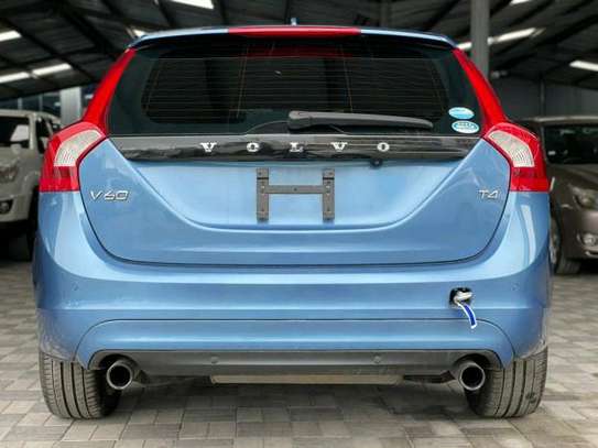 VOLVO V60 ( MKOPO/HIRE PURCHASE ACCEPTED) image 4