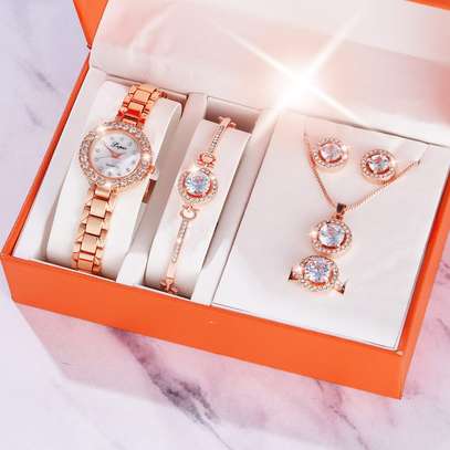 Diamond luxury jewelry set image 3