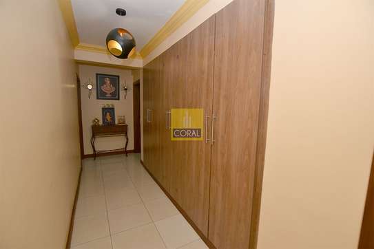 3 Bed Apartment with Lift in Parklands image 10
