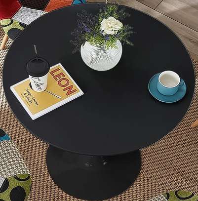 Home Table; Sturdy Streamlined Round Edge Dining Table image 2