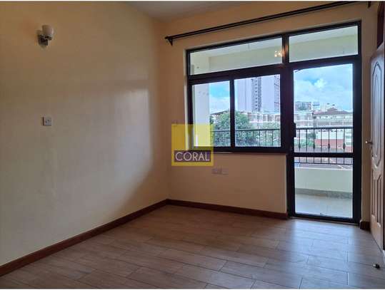 3 Bed Apartment with Lift in Parklands image 9