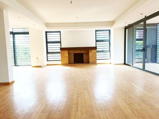 4 Bed House with En Suite in Garden Estate image 8