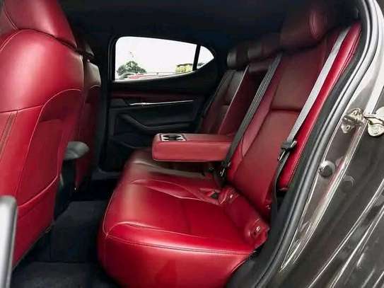 MAZDA 3 image 4