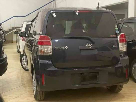 Toyota spade 2018 image 6
