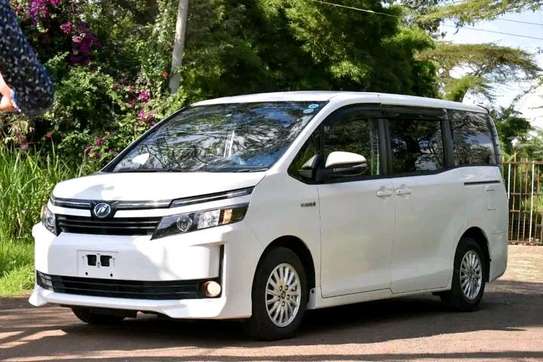 TOYOTA VOXY 2016MODEL(We accept hire purchase) image 5