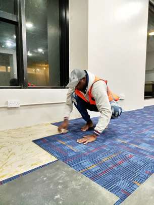 CARPET TILES image 1