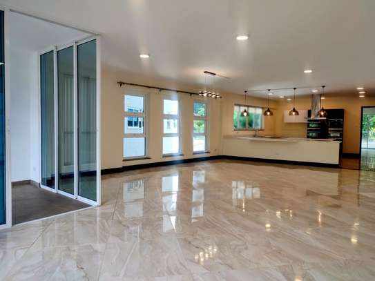 4 Bed Apartment with En Suite at General Mathenge image 15