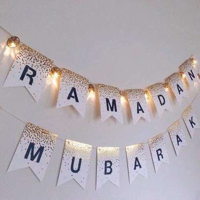 Ramadan Mubarak paper banner image 1