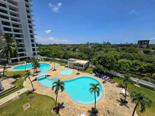 3 Bed Apartment with En Suite at Green Wood Drive image 21