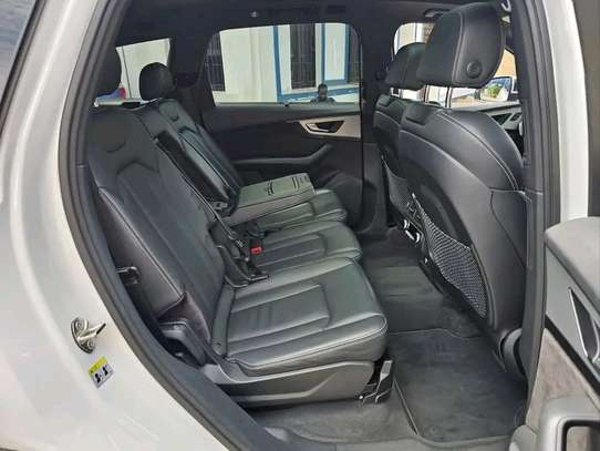 Audi Q7 s line quattro 2018 Sunroof image 13