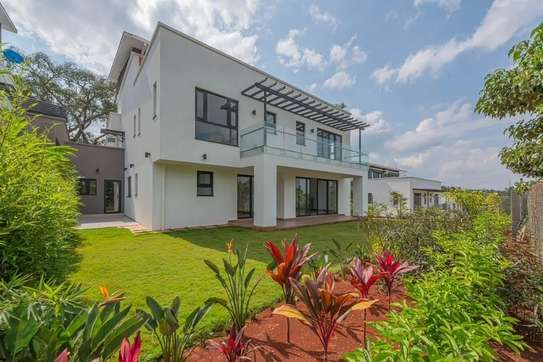 5 Bed Townhouse with En Suite in Kitisuru image 1