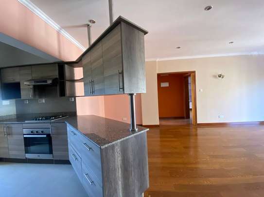 2 Bed Apartment with En Suite in Kilimani image 7