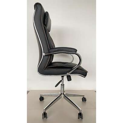 Office Chair: Quality Black Ergonomic Executive Office Chair image 4