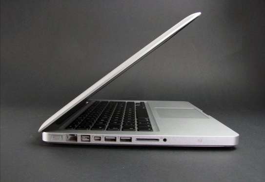 Macbook pro 2012 core i5 4gb Ram 500hdd image 1