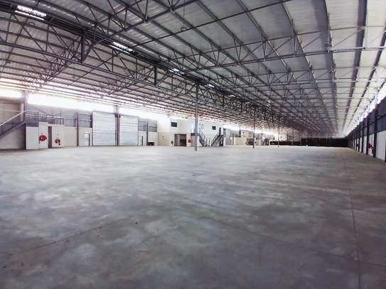 30,000 ft² Warehouse with Parking in Ruiru image 6