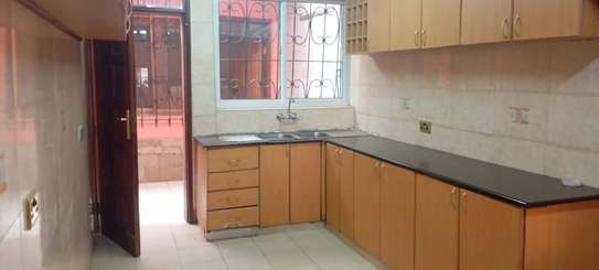 4 Bed Townhouse with En Suite at Kileleshwa Estate image 6