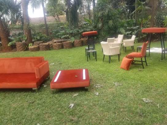 WE CLEAN & DRY SOFA SET IN NAIROBI. image 9