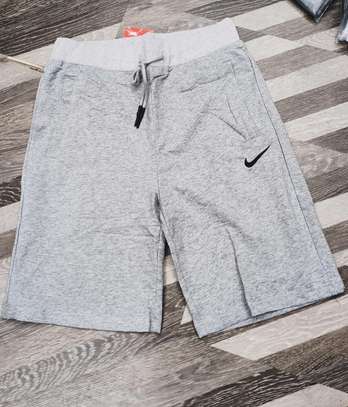 Quality sweatshorts image 5