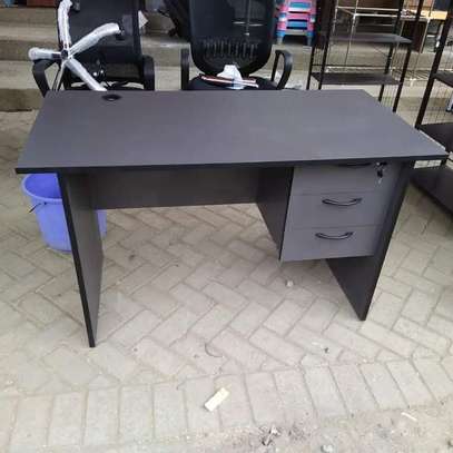 Durable, spacious and super strong office desks image 5