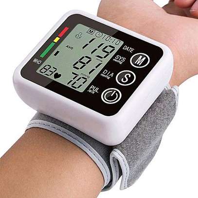 blood pressure monitor image 1